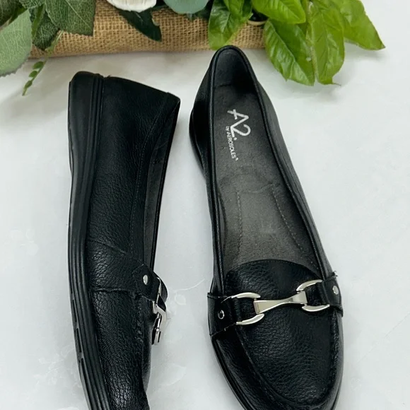 A2 by Aerosoles Women's Black Loafers - Picture 2 of 5